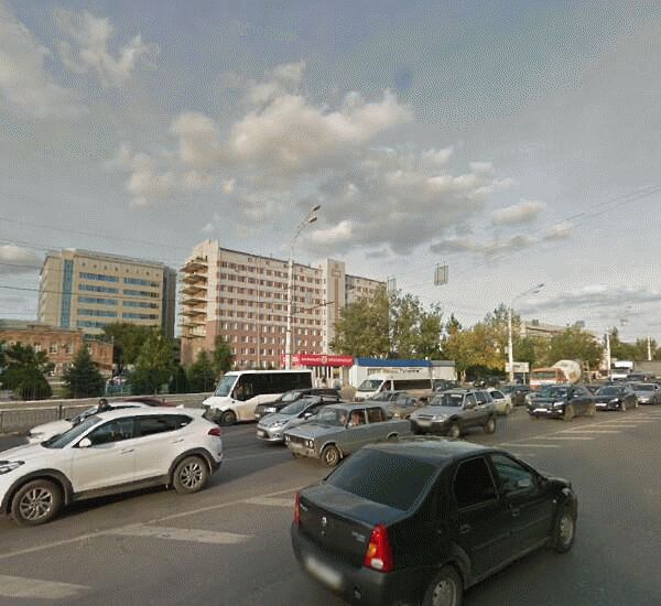 Банкомат банка Ренессанс Кредит по адресу ул. Анри Барбюса,  д. 30а