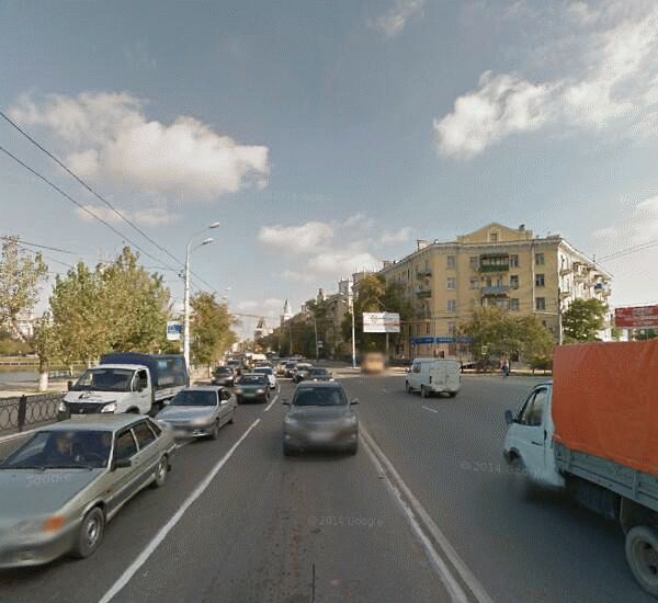 Банкомат Сбербанка России по адресу площадь Шаумяна 2