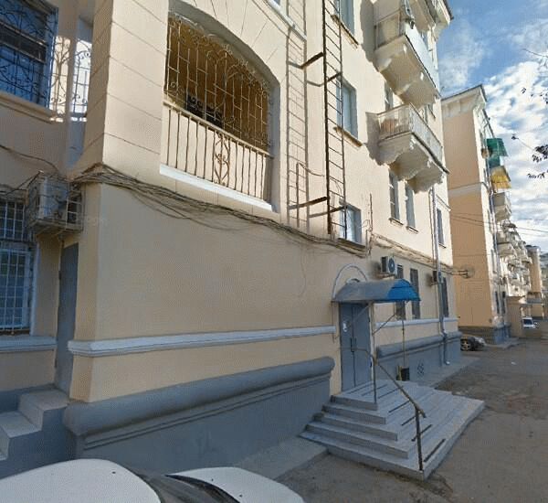 Отделение банка Российский Капитал по адресу г. Астрахань,  пл. Ленина,  д. 2а